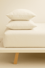 „Слонова кост“ Долен чаршаф с ластик + 2 калъфки – Памук Ранфорс – за легло 200x200 см