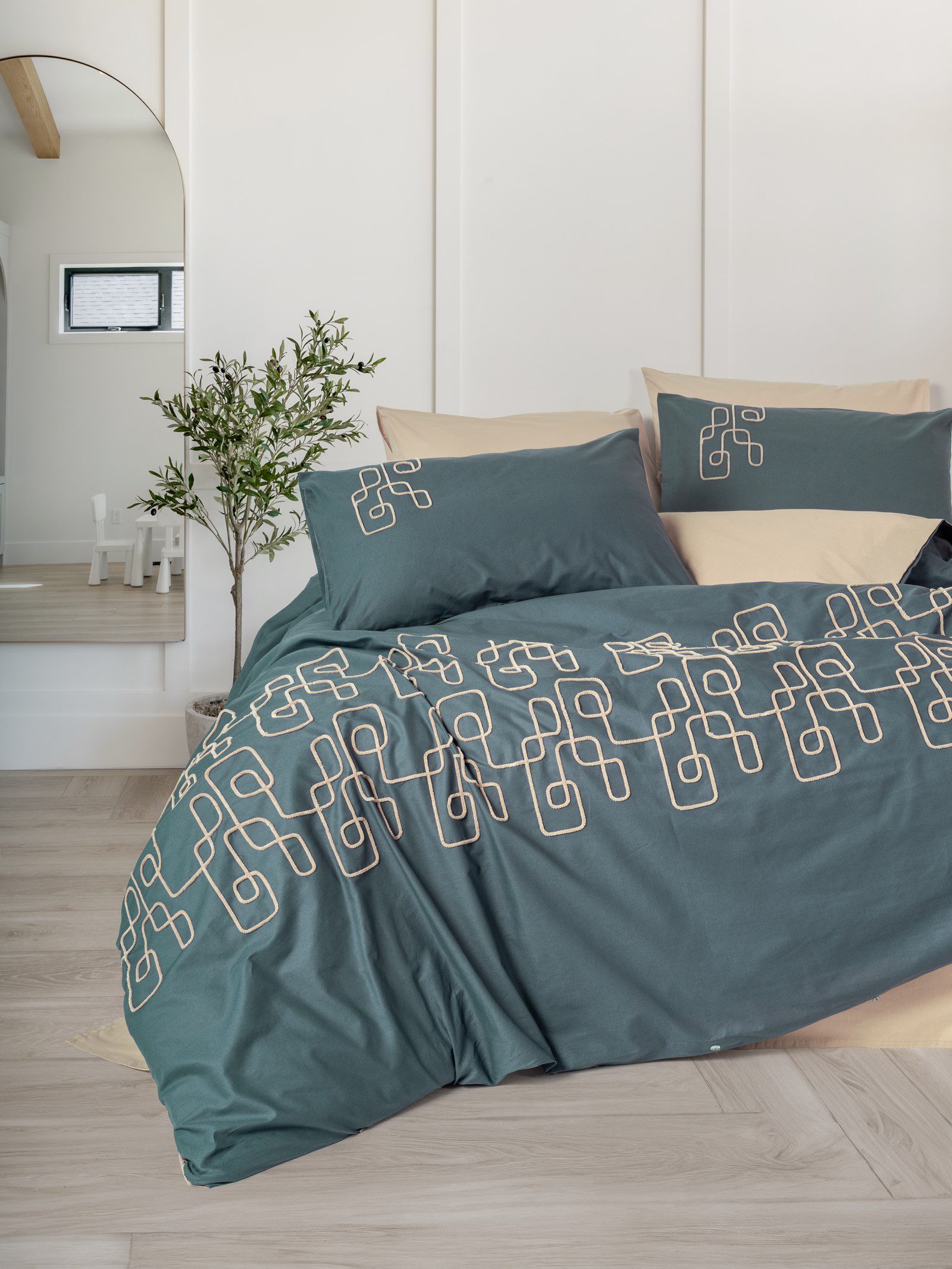 Kerja Bej - Brode Ranforce Nevresim Takimi Спално бельо „Kerja Bej“-puff бродерия-Памук Ранфорс-6 части-Cotton Box - Image 1