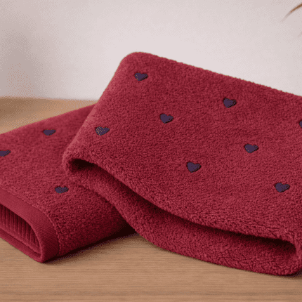 Hobby „Миг Любов“ 2 бр. Луксозни хавлиени кърпи от 100% микро памук - бордо с лилави сърца