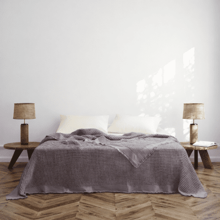 Покривало за спалня 240×260 см – 100% Памук – Waffle Texture – Iris (Пепелно лилаво / Пудра виолет)