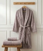 Дамски комплект за баня – халат + 2 кърпи – 100% памук – Опушено лилаво - Image 4