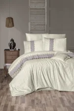 First Choice Спално бельо „Latina Lilac“ V.I.P сатен с дантела – 100% памук – 7 части – за спалня с един плик