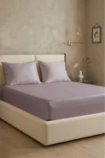 First Choice Lilac – 100% памук сатен, 200 TC (80 нишки) – комплект чаршаф с ластик и 2 калъфки – 3 части